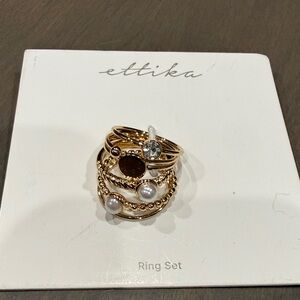 Ettika MWT Ring set size 7